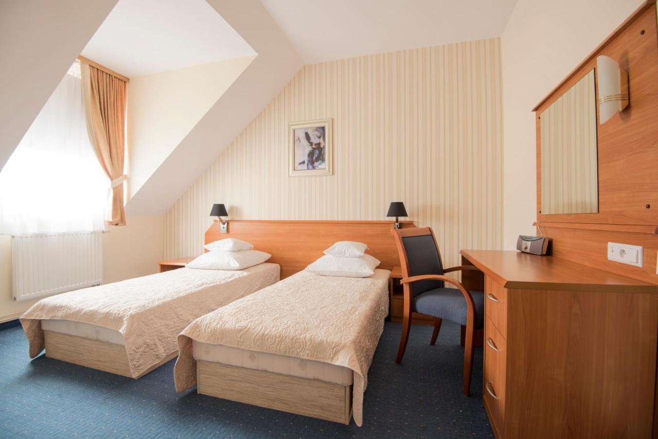 Hotel Daria Tychy Eksteriør bilde