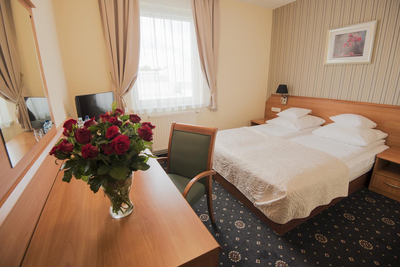 Hotel Daria Tychy Eksteriør bilde